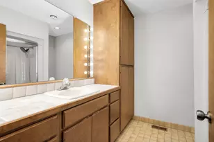 1166 Kingsley Ct S, Mendota Heights, MN 55118 - Photo 36