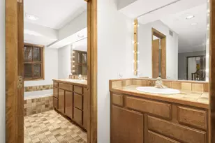 1166 Kingsley Ct S, Mendota Heights, MN 55118 - Photo 24