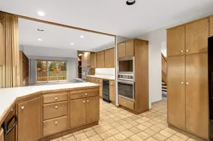 1166 Kingsley Ct S, Mendota Heights, MN 55118 - Photo 18