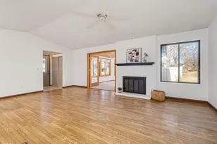 984 Yuma Ln N, Plymouth, MN 55447 - Photo 4