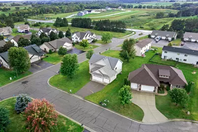 1337 Eagle Court, New Richmond, WI 54017 - Photo 2