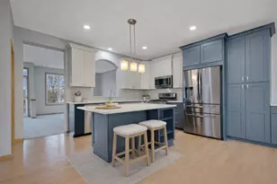 15548 Dynasty Way, Apple Valley, MN 55124 - Photo 10