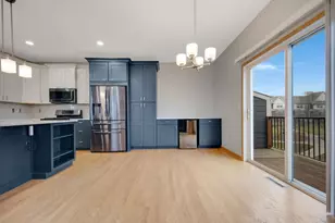 15548 Dynasty Way, Apple Valley, MN 55124 - Photo 12