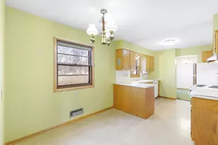 624 109th Ln NE, Blaine, MN 55434 - Photo 8