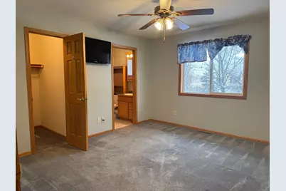 38161 Fieldstone Drive, North Branch, MN 55056 - Photo 10