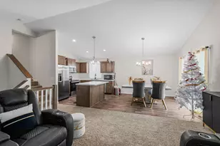 4634 9th St NE, Saint Cloud, MN 56304 - Photo 8