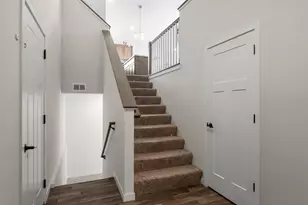 4634 9th St NE, Saint Cloud, MN 56304 - Photo 4