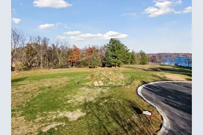 3961X White Oak Lane, Chanhassen, MN 55331 - Photo 2
