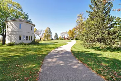 3961X White Oak Lane, Chanhassen, MN 55331 - Photo 16