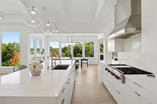 460 Indian Hill Rd, Chanhassen, MN 55317 - Photo 8