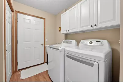 2844 Century Trail, Chanhassen, MN 55317 - Photo 14