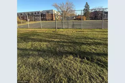 2800 Hillsboro Avenue N #105, New Hope, MN 55427 - Photo 16