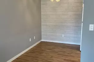 2800 Hillsboro Ave N, New Hope, MN 55427 - Photo 6