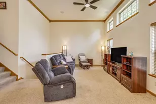 3143 Frontier Dr, Woodbury, MN 55129 - Photo 6