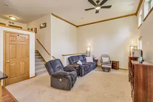 3143 Frontier Dr, Woodbury, MN 55129 - Photo 22