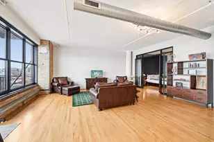 290 Market St, Minneapolis, MN 55405 - Photo 10