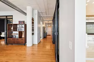 290 Market St, Minneapolis, MN 55405 - Photo 6