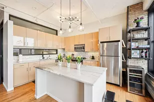 290 Market St, Minneapolis, MN 55405 - Photo 2
