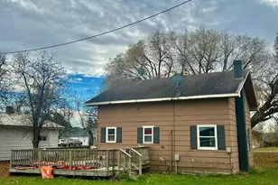 222 W Woodrow St, Grygla, MN 56727 - Photo 4