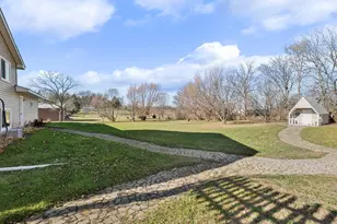 14435 Woodville Dr, Waseca, MN 56093 - Photo 10