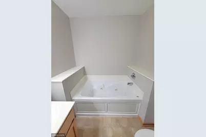 3553 Sterling Heights Drive #B, River Falls, WI 54022 - Photo 18