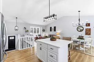 7234 158th St W, Apple Valley, MN 55124 - Photo 8