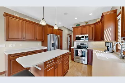 2280 Coral Court NE, Rochester, MN 55906 - Photo 6