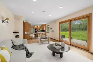 8817 Westmoreland Ln, Saint Louis Park, MN 55426 - Photo 14