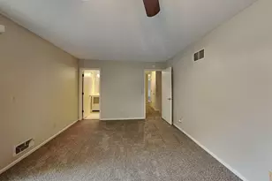 8525 Ivywood Ave S, Cottage Grove, MN 55016 - Photo 10