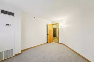 78 10th Street E, Saint Paul, MN 55101 - Photo 26