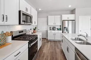 329 Sunflower Cir, Waconia, MN 55387 - Photo 6