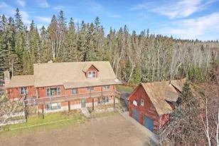 5241 Reider Memorial Dr, Silver Bay, MN 55614 - Photo 2