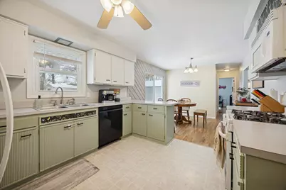 924 King Avenue SW, Wadena, MN 56482 - Photo 10