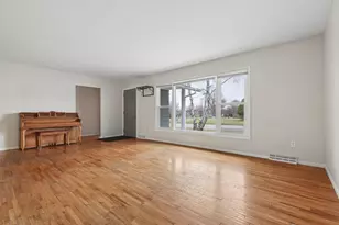 924 King Ave SW, Wadena, MN 56482 - Photo 4