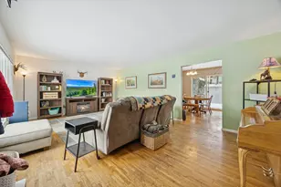 924 King Ave SW, Wadena, MN 56482 - Photo 2