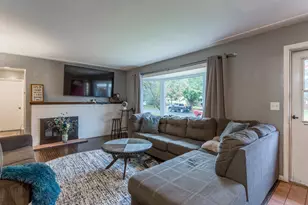 5337 Sailor Ln, Brooklyn Center, MN 55429 - Photo 8