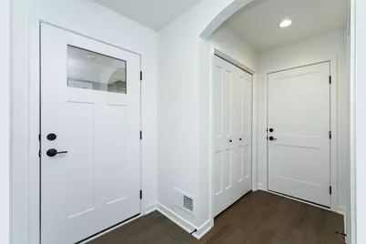 1121 Century Village Lane NE, Rochester, MN 55906 - Photo 6