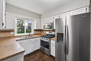 8709 64th Ave N, Brooklyn Park, MN 55428 - Photo 6