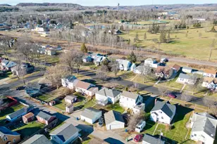 914 Michigan St, Hibbing, MN 55746 - Photo 18