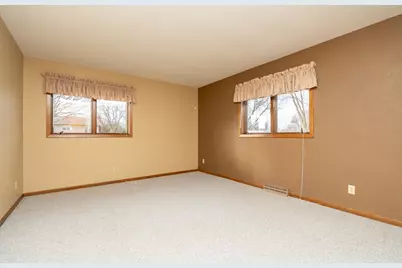 919 Church Street W, Belle Plaine, MN 56011 - Photo 20