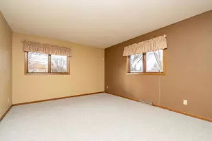 919 Church Street W, Belle Plaine, MN 56011 - Photo 20