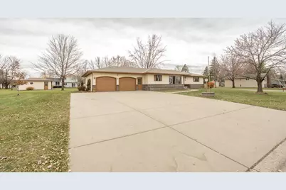 919 Church Street W, Belle Plaine, MN 56011 - Photo 34