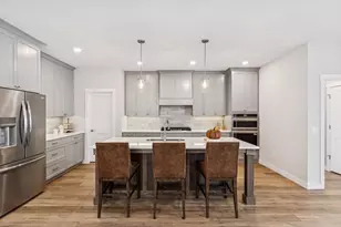 1423 Kasilof Ct, River Falls, WI 54022 - Photo 8