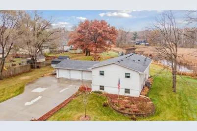 18922 Yalta Street NE, East Bethel, MN 55092 - Photo 2