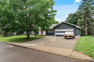 11613 Shady Oak Dr, Minnetonka, MN 55343 - Photo 38