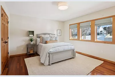 5600 Parkwood Lane, Edina, MN 55436 - Photo 32