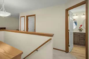 1562 Liberty Cir, Shakopee, MN 55379 - Photo 22