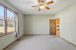 2711 Snowdrift Cir E, Maplewood, MN 55119 - Photo 20