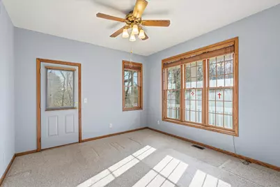 2711 Snowdrift Circle E, Maplewood, MN 55119 - Photo 6