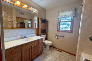 236 Wilson St, Alden, MN 56009 - Photo 14